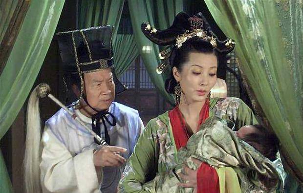 原创刘娥换太子的计划看似疯狂却一石四鸟上演一场合家欢结局