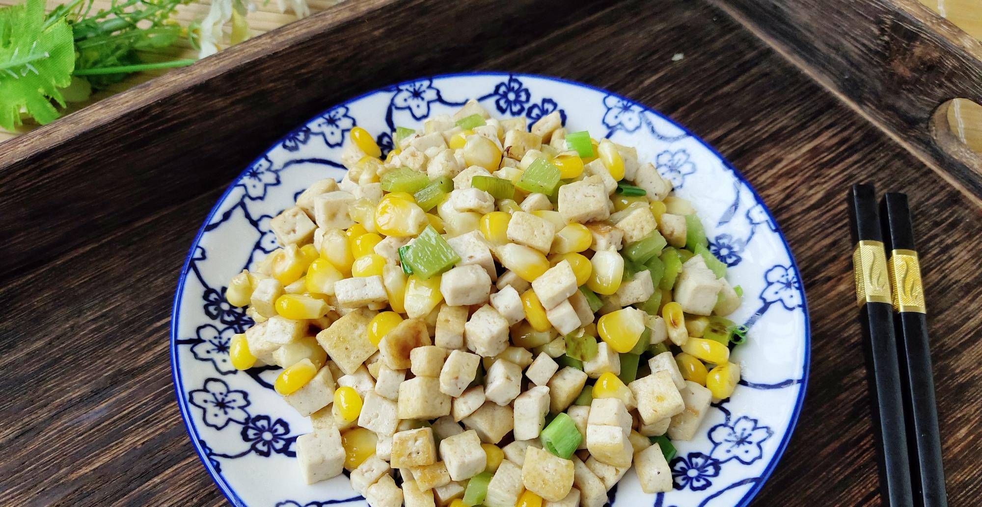 下水|秋天，豆腐和它是最佳搭档，入口浓浓的香味，比大鱼大肉吃着舒服