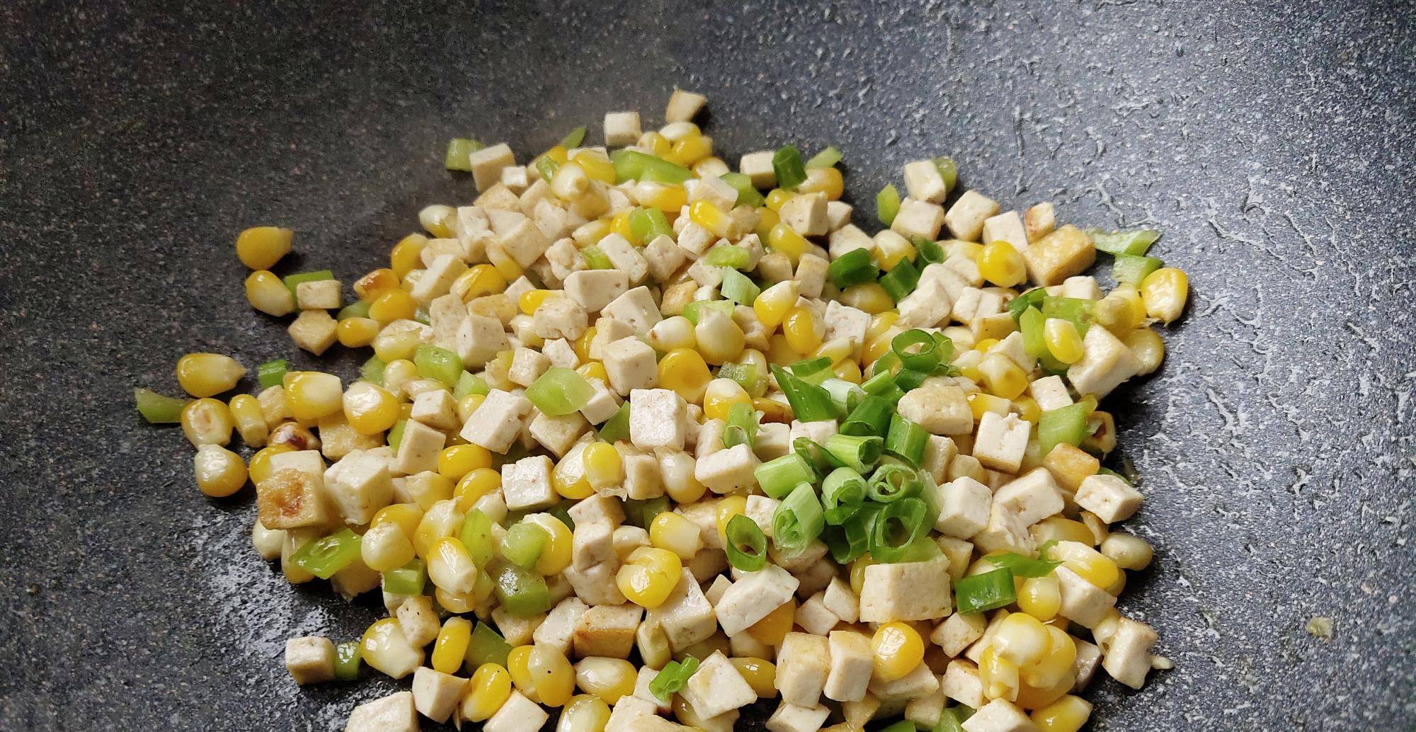 下水|秋天，豆腐和它是最佳搭档，入口浓浓的香味，比大鱼大肉吃着舒服