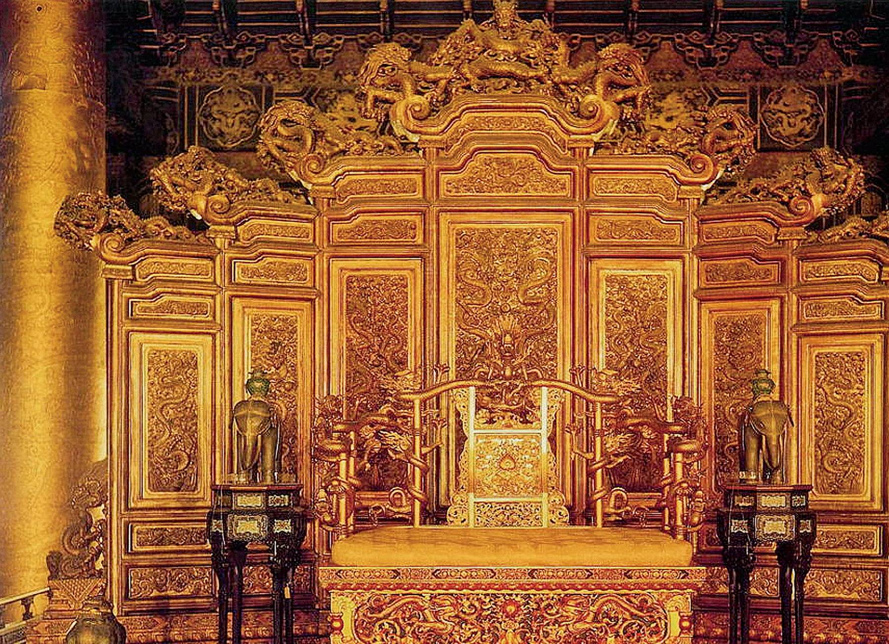 清朝皇帝坐了两百年的龙椅 其实是明朝皇帝留下来的