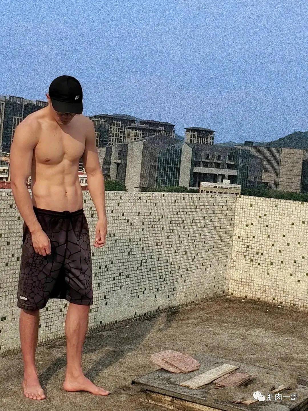 身材|身高190cm体重88公斤，这哥们也太猛了