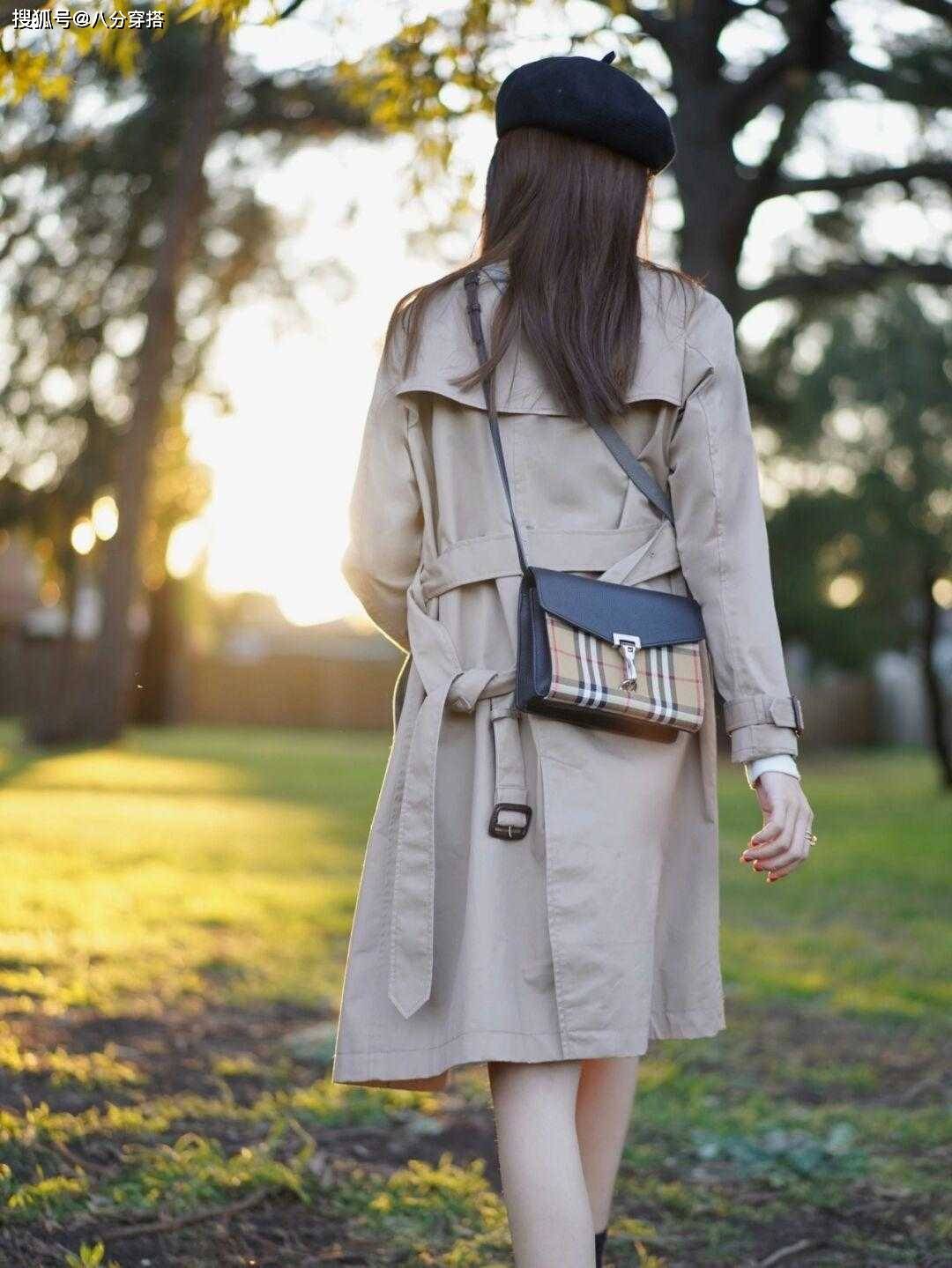 颜色|秋季穿“风衣”不要乱搭，这些穿搭日常实用又显气质，美得高级