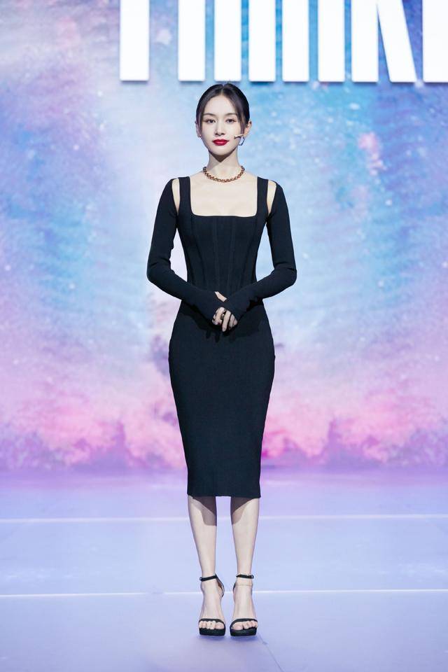 身材|王子文个子虽小，比例完美，穿黑色连衣裙凹“黑玫瑰”造型太惊艳