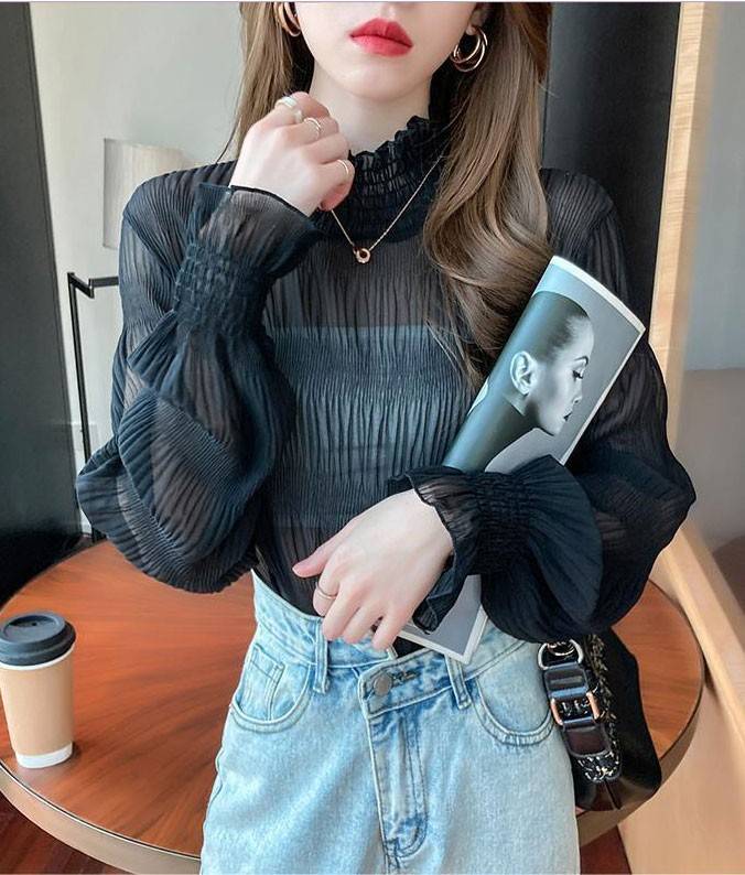 整体|褶皱衫所拥有的魅力值，打造秋季穿搭中的那一份时髦气质