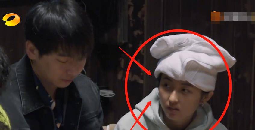 要求|《向往5》导演要求嘉宾素颜，张艺兴还真不化妆，偶像包袱都没了