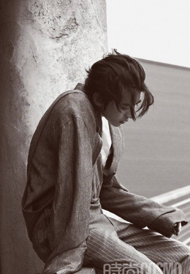 作为一个|蔡徐坤全新杂志曝光，首次挑战硬汉风格，这个风格hold住了吗