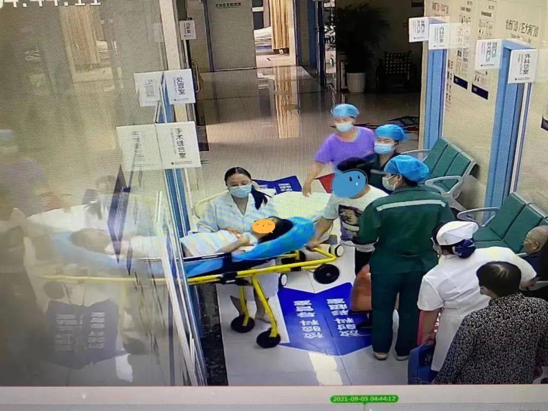 急救电影 7ddfc43b85fc44dabb8bb4ed64564a77.jpeg