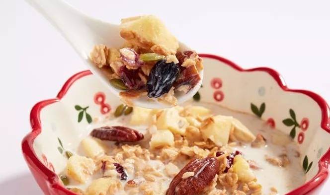 体重|女生体重达到三位数，早餐多吃这三种东西，悄悄瘦回两位数