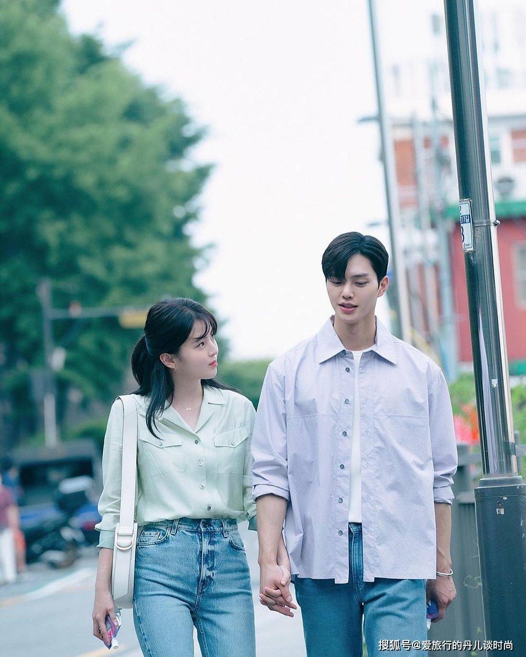 颜色|跟着韩剧《无法抗拒的他》学穿搭，韩素希的时尚减龄穿搭大合集