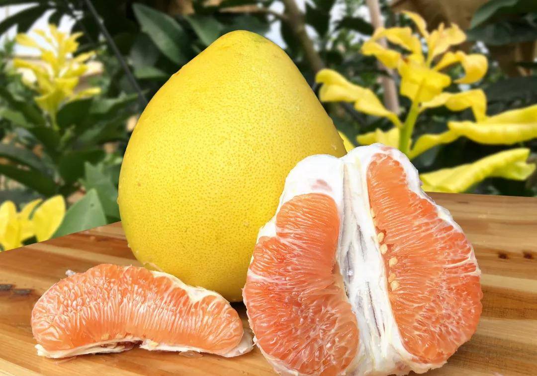 肝脏|服用他汀类药物，最好不要同时吃3种食物，转告父母别大意