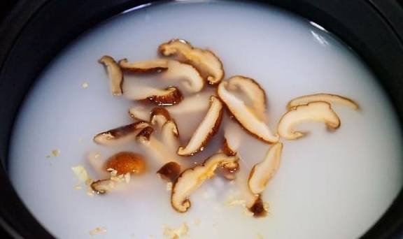 蔬菜|秋季早餐,得常喝这种蔬菜粥,口感咸香糯滑,促进食欲一天都精神