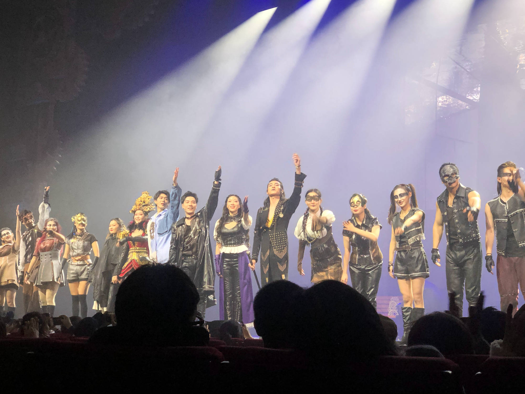 灵魂|新《灵魂摆渡》开演!夏冬青变帅,赵吏霸气依旧