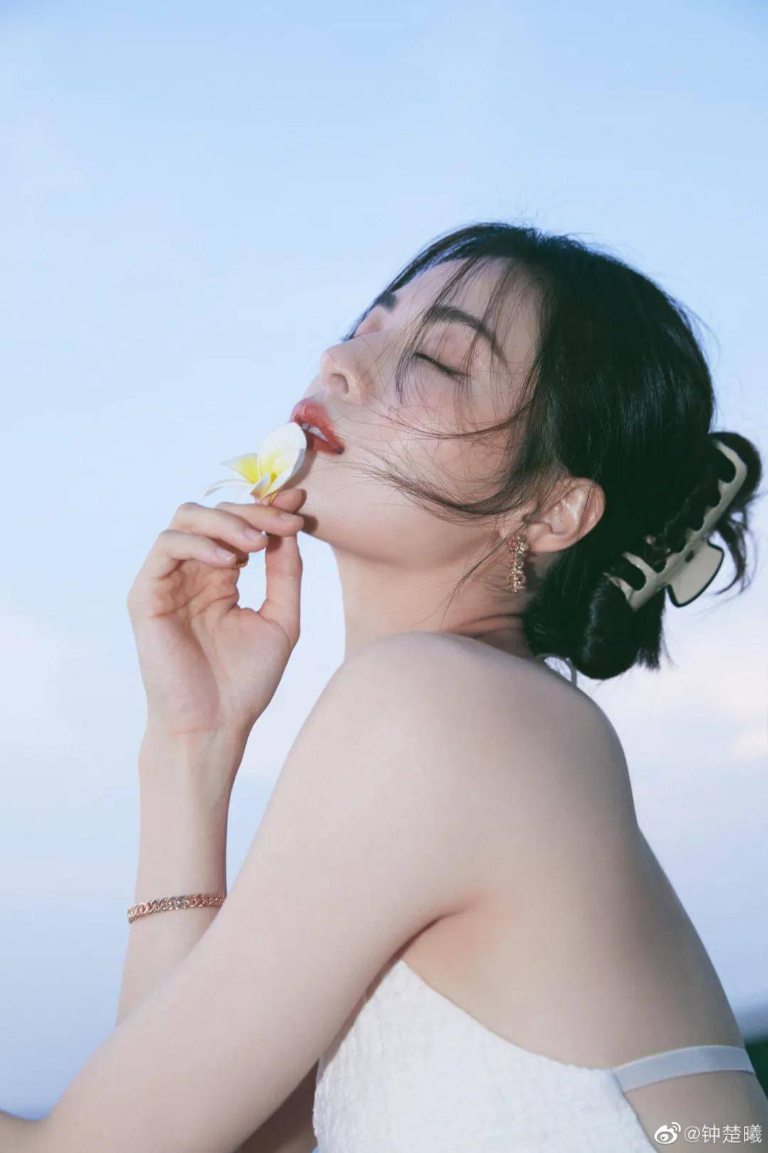 王冰冰|王冰冰素颜上综艺？皮肤状态可太能打了！