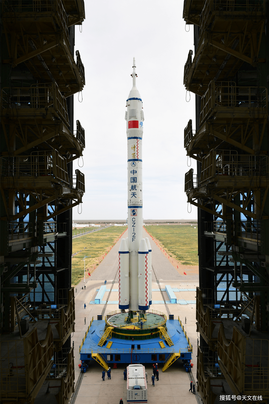 神舟十二号原本计划作为天宫二号空间站的第二次访问任务,继神舟十一