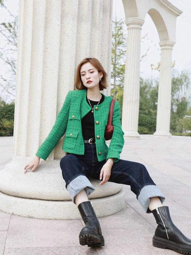 感觉|秋天不穿裙子也很浪漫,针织开始搭配牛仔裤优雅大气,高级时髦