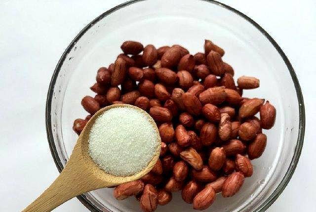 时间|自制花生小零食，用微波炉简单4步搞定，又香又脆