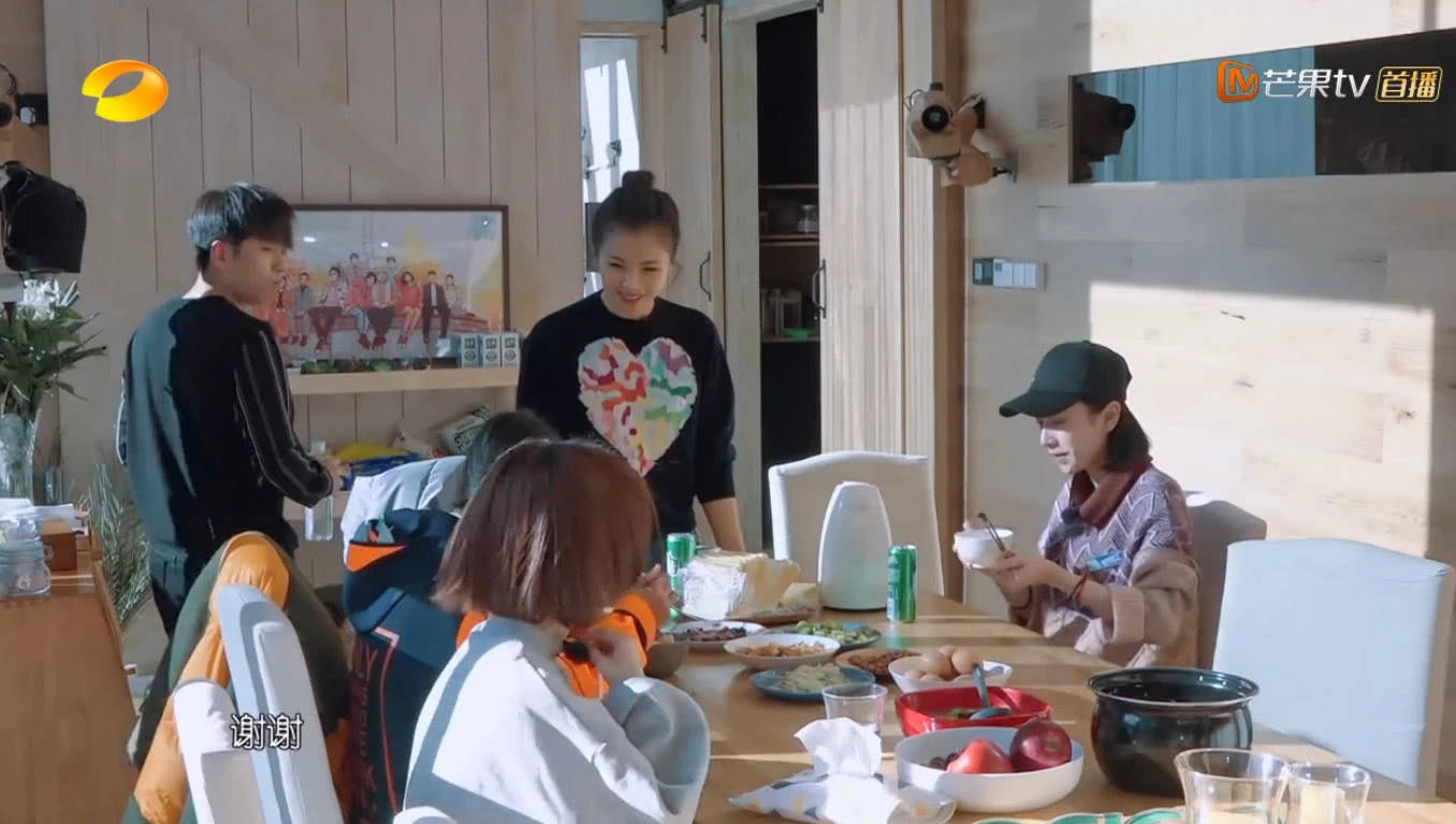 对比|沈月的早餐，姜梓新的早餐，真的是没有对比就没有伤害！