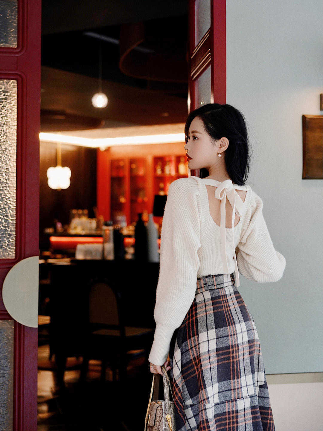 天气|秋天火了一种单品，叫“呢子裙”，时髦百搭又温柔，日常不挑人