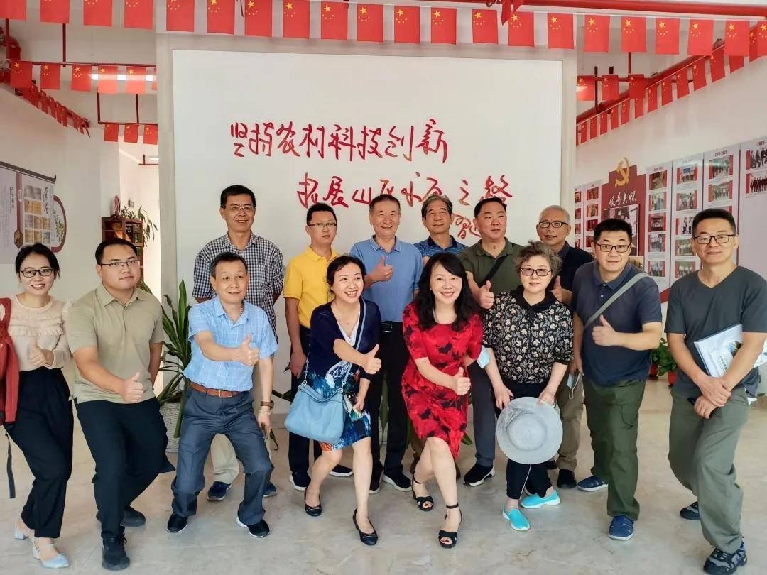 常委,县政府常务副县长(兼任永春县生态文明研究院副院长)蔡映辉,县