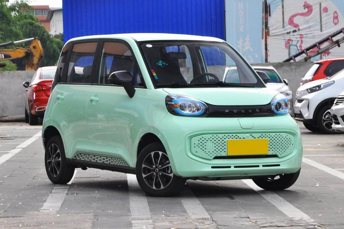 68万起,可上绿牌不限行,遮风挡雨又实用,带你看朋克多多_搜狐汽车