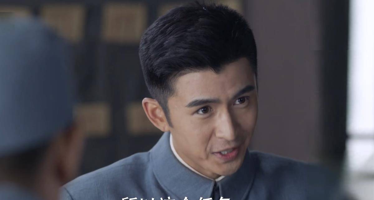 发型|抹发胶抽雪茄,《亮剑3》变偶像养成,人民日报也看不下去了