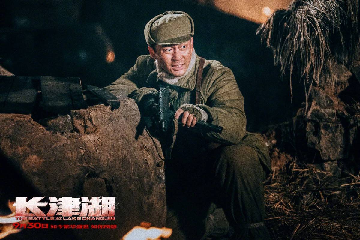 带感|吴京易烊千玺新片好带感！战场杀敌气势太强，网友：怎么这么燃