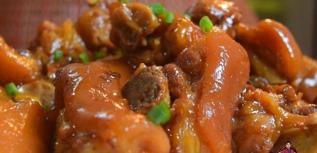 猪脚怎么做好吃又简单家常菜 e38502a3feee4bbc942801c8394deff1.jpeg