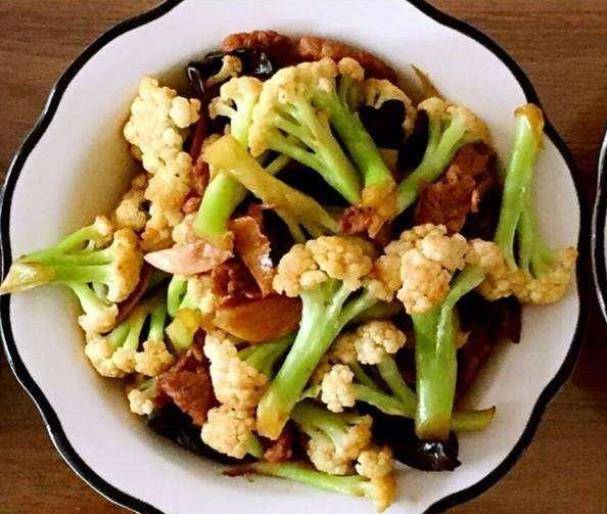 好吃的家常菜做法简单又好吃下饭 0a11d0e3ca6c417d8c845f2ba3e36922.jpeg