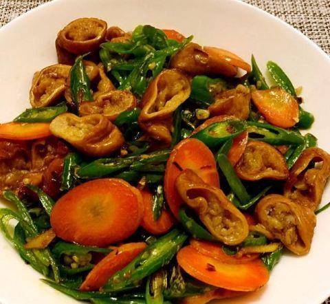 肥肠配什么木耳好吃 1629cb097acb4a7ead6facb19c125391.jpeg