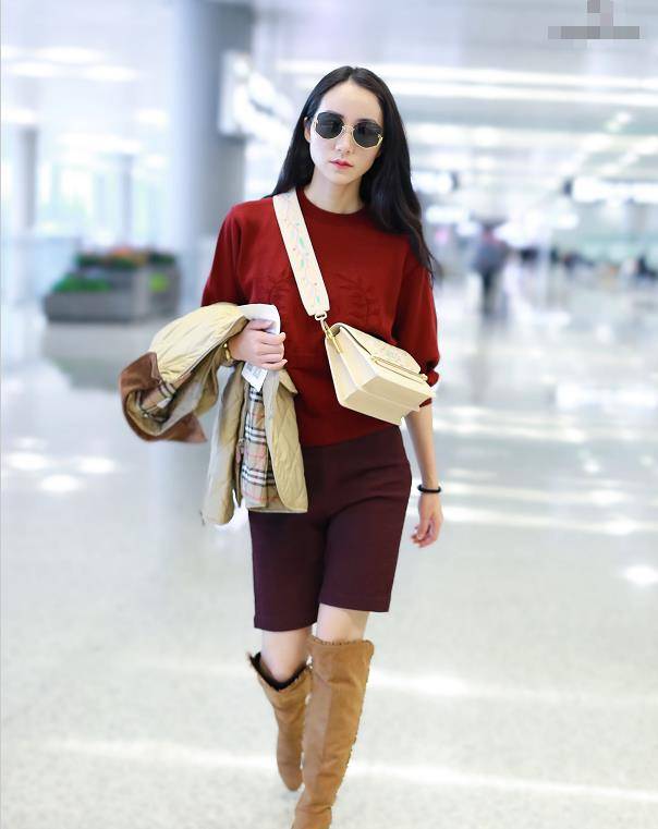 魅力|现在不流行把衬衫塞进裤子里了，看看韩雪是怎么穿的，贼前卫