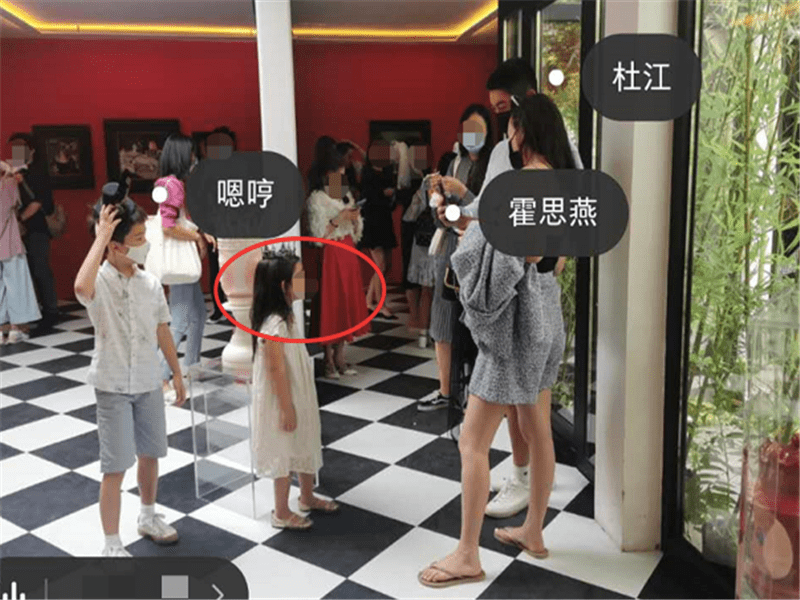 一家人|杜江和霍思燕有二胎了？一家人组团度假，一家三口变一家四口