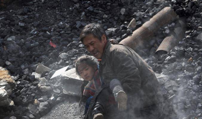 国产|票房破3000万,2天逆袭《怒火·重案》夺冠,朱一龙果然是票房锦鲤