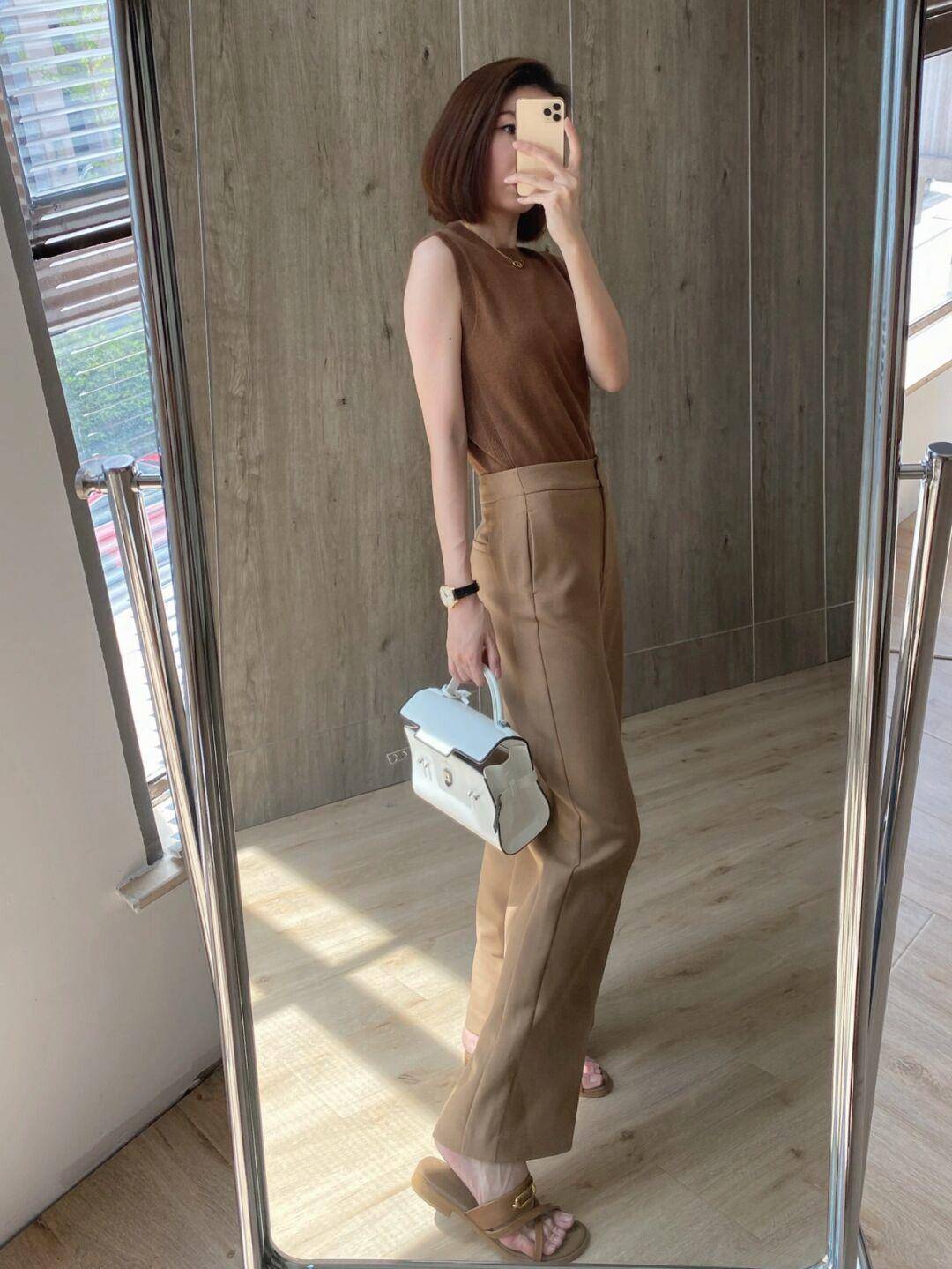 职场|职场女性穿搭很沉闷？掌握以下这几套搭配，初秋也能焕发优雅光彩