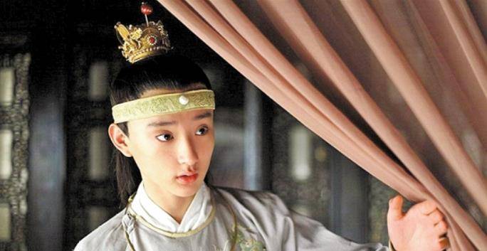 因为|10位“古装奇丑”的男星，别人穿古装是帅，他们是“没眼看”