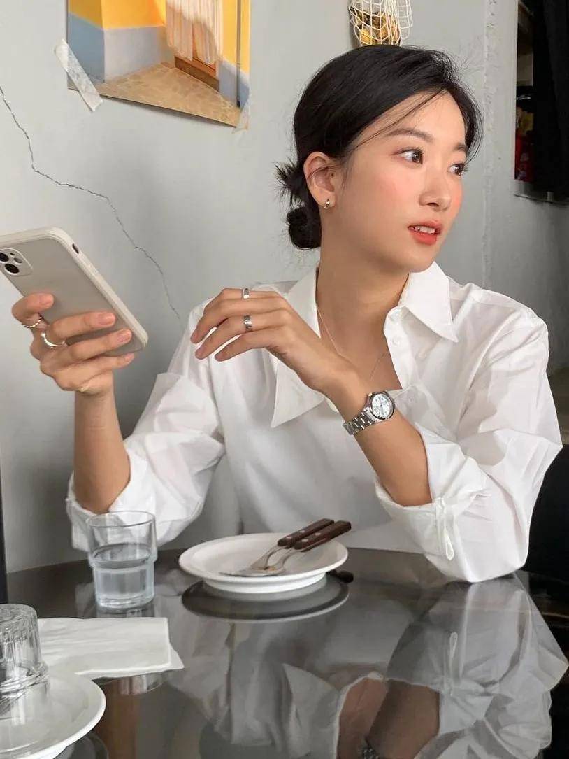 Ceretti|翻旧衣橱还被夸好品味？1件白衬衫+4条基础裤就搞定啦~