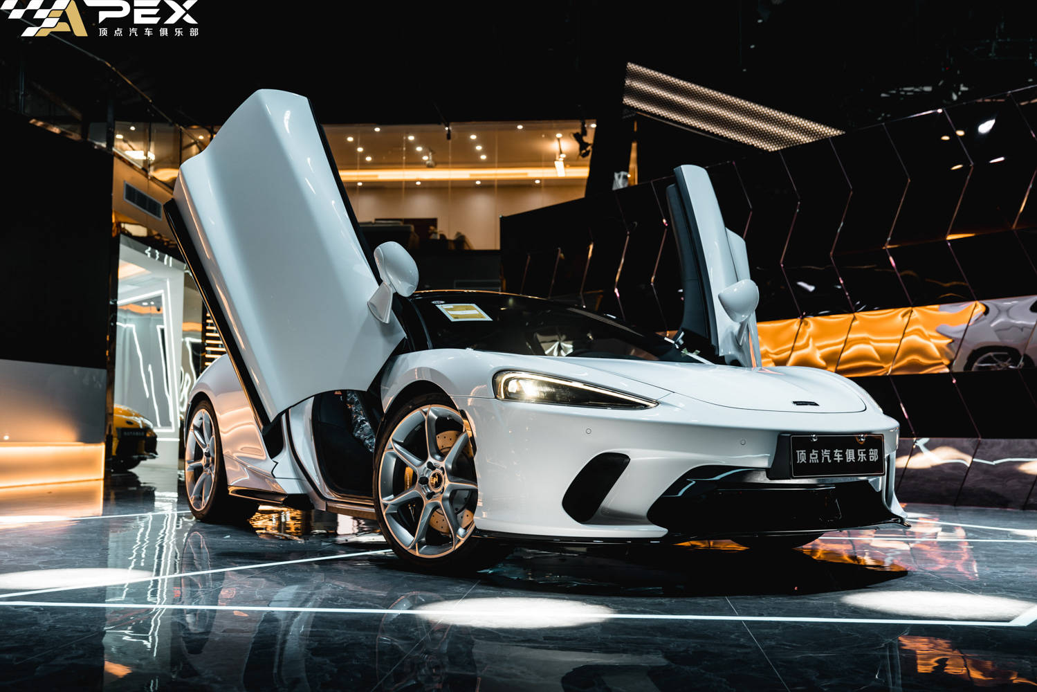 迈凯伦gt令人振奋的快速而舒适的grandtourer