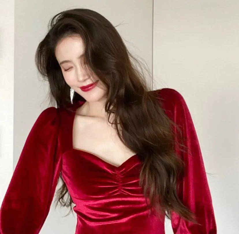 黑色|过年回家就该这么穿，讨喜又时髦