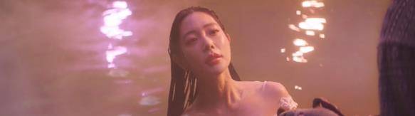 情节|《美人鱼》上映就翻车！一星二星满屏飘，克拉拉身材成最大看点？