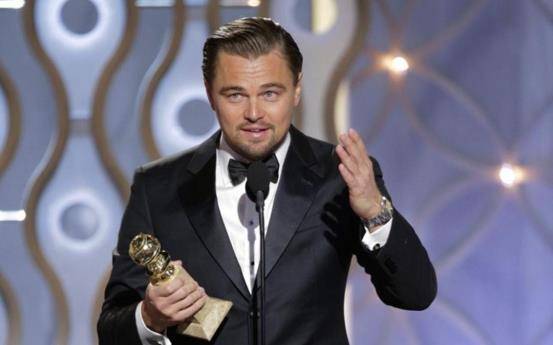 包大叔|莱昂纳多，从美少年到表情包大叔，小李子22年奥斯卡陪跑之路