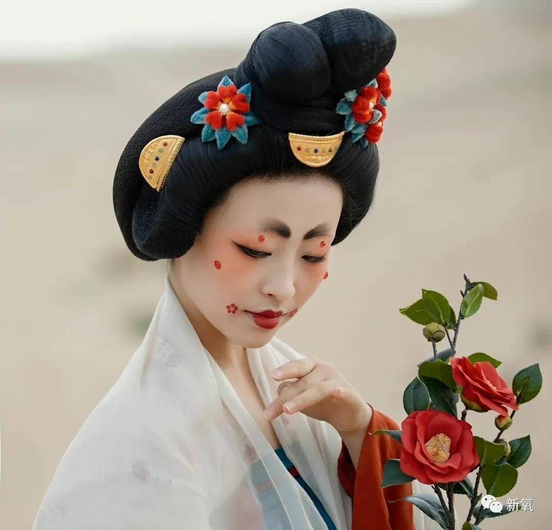 服装|是什么神仙造型，让娜扎这样的大美人还能颜值翻倍？