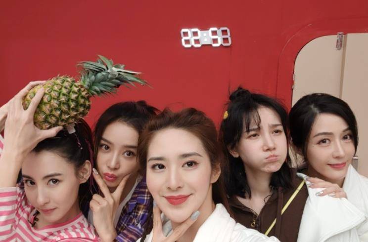 张小斐|张小斐签约新公司后,大碗娱乐第一时间予以回应,大碗一姐实火了