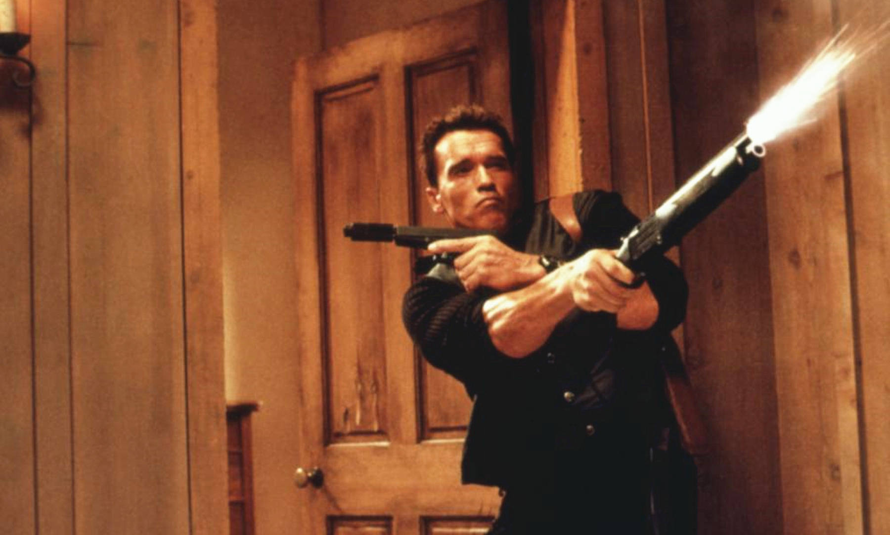 名号|施瓦辛格另一部动作大片重启，不是《真实的谎言》，却同样火爆