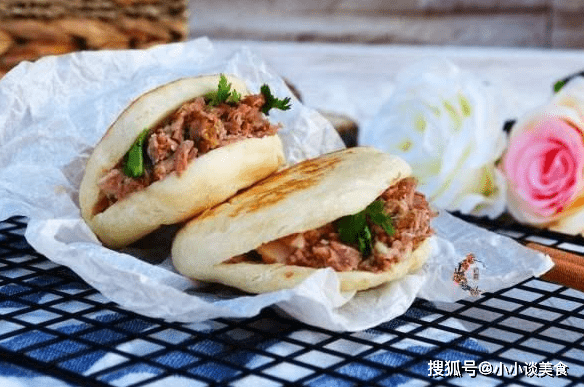 因为|给你6块钱去吃街边5种美味小吃,许多人都选第五种,你会选啥?