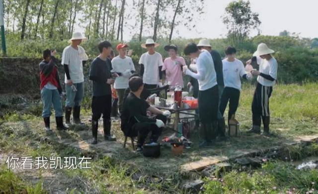 黄磊|被看戏不嫌事大的彭昱畅认出后:“师傅,他就是梁靖康!”!