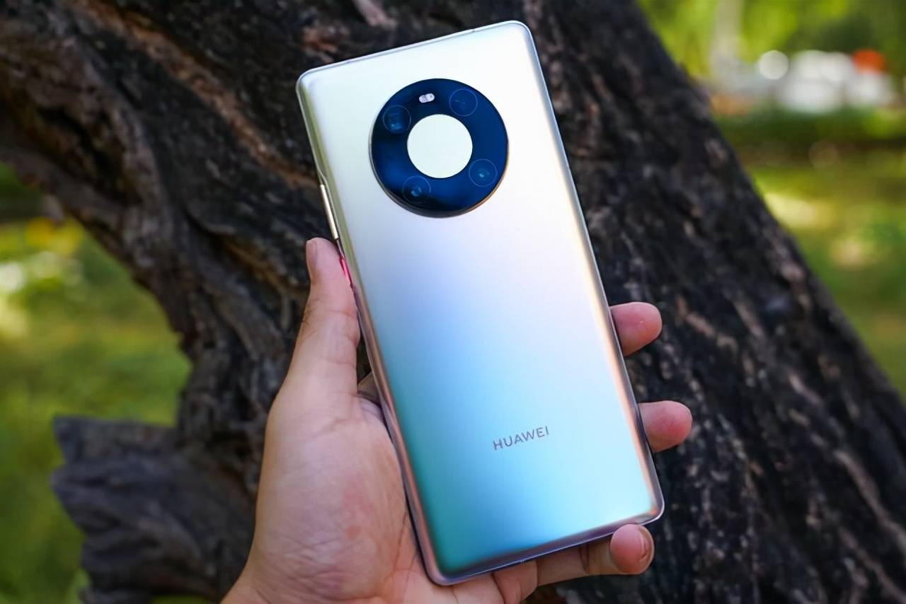 华为5g旗舰终于有货了,鸿蒙os 徕卡三摄,花粉:幸福来得太突然_mate