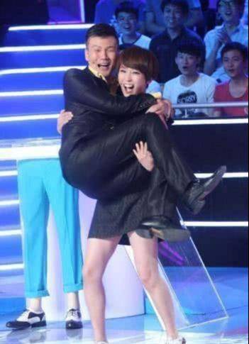 卫视|57岁的李彬，状态颇为憔悴，他是个妥妥的妻管严，他为何怕老婆？