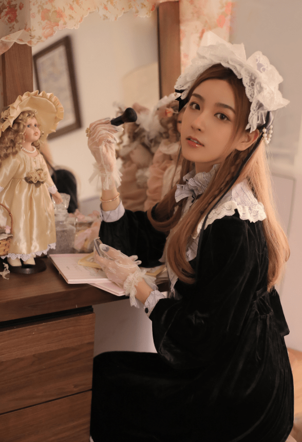 rita的lolita装素雅,小钰的lolita装绝美,难怪rookie选择了后者_气质