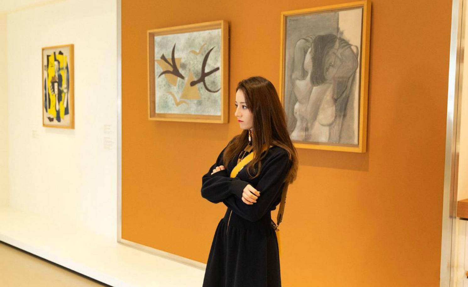 视觉|女人秋季怎么穿更显瘦？分享5个搭配诀窍，微胖身材的建议照着穿