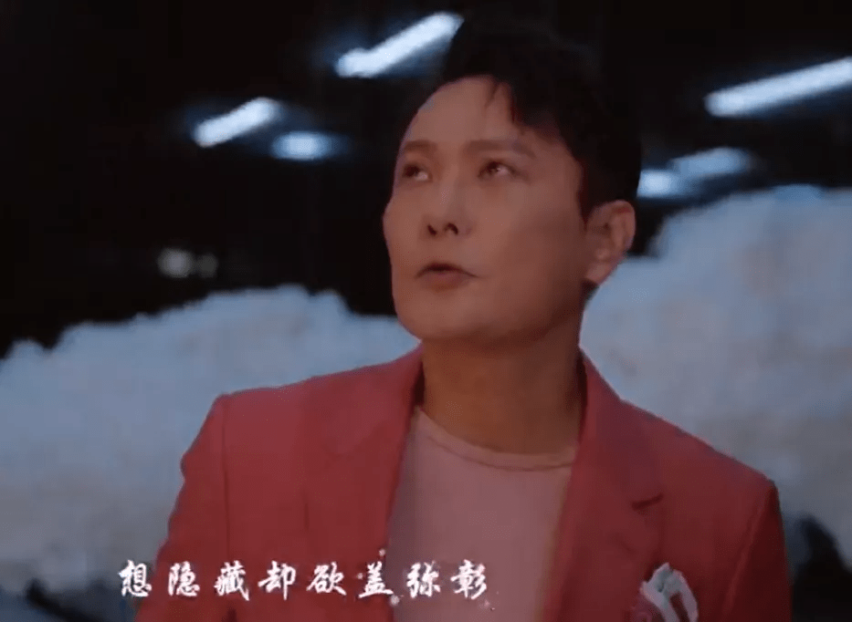 阿云嘎|卫视中秋晚会明星造型：张碧晨人鱼裙仙气足，戚薇蓬蓬袖夸张
