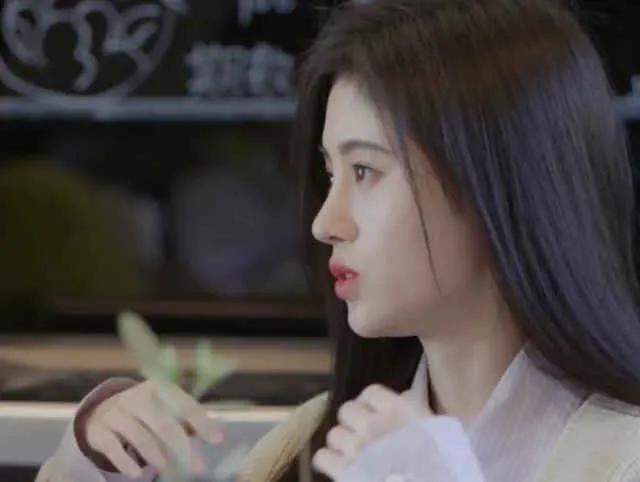 事故|直播事故中的主持人反应：冬阳慌乱，倪萍机智何炅暖心，董卿淡定